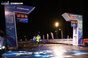 HO CHI MINH CITY NIGHT RUN EXIMBANK 2024 - Ảnh #2060407