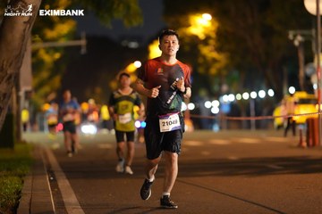 HO CHI MINH CITY NIGHT RUN EXIMBANK 2024 - Ảnh #2160083