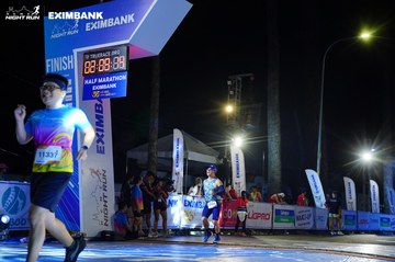 HO CHI MINH CITY NIGHT RUN EXIMBANK 2024 - Ảnh #2034395