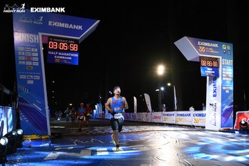 HO CHI MINH CITY NIGHT RUN EXIMBANK 2024 - Ảnh #2064657