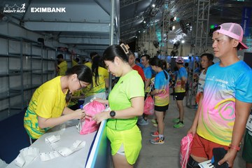 HO CHI MINH CITY NIGHT RUN EXIMBANK 2024 - Ảnh #2010391