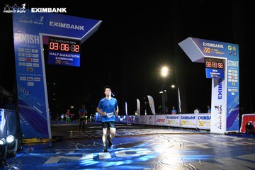 HO CHI MINH CITY NIGHT RUN EXIMBANK 2024 - Ảnh #2065084