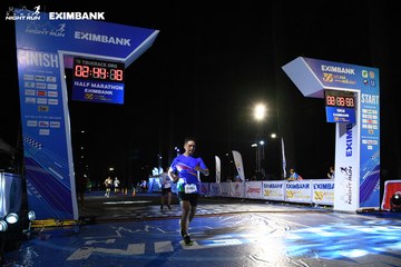 HO CHI MINH CITY NIGHT RUN EXIMBANK 2024 - Ảnh #2064210