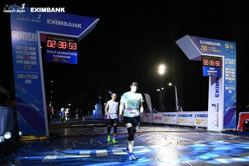 HO CHI MINH CITY NIGHT RUN EXIMBANK 2024 - Ảnh #2060069