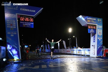 HO CHI MINH CITY NIGHT RUN EXIMBANK 2024 - Ảnh #2061408