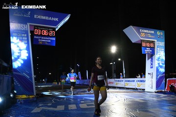 HO CHI MINH CITY NIGHT RUN EXIMBANK 2024 - Ảnh #2065410