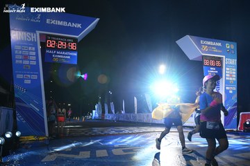 HO CHI MINH CITY NIGHT RUN EXIMBANK 2024 - Ảnh #2060117