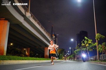 HO CHI MINH CITY NIGHT RUN EXIMBANK 2024 - Ảnh #1988537