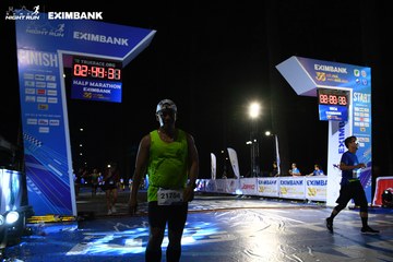HO CHI MINH CITY NIGHT RUN EXIMBANK 2024 - Ảnh #2064434