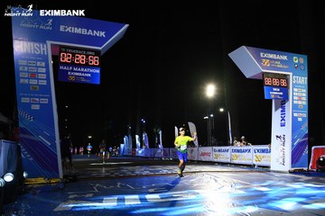 HO CHI MINH CITY NIGHT RUN EXIMBANK 2024 - Ảnh #2064439