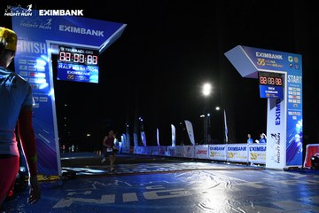 HO CHI MINH CITY NIGHT RUN EXIMBANK 2024 - Ảnh #2062805