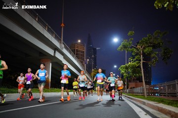 HO CHI MINH CITY NIGHT RUN EXIMBANK 2024 - Ảnh #1988959