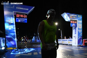 HO CHI MINH CITY NIGHT RUN EXIMBANK 2024 - Ảnh #2064506