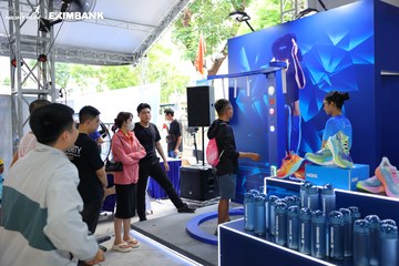 HO CHI MINH CITY NIGHT RUN EXIMBANK 2024 - Ảnh #1966098