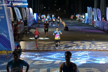 HO CHI MINH CITY NIGHT RUN EXIMBANK 2024 - Ảnh #2029875