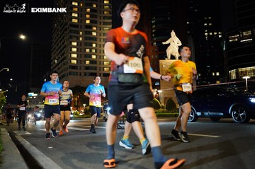 HO CHI MINH CITY NIGHT RUN EXIMBANK 2024 - Ảnh #1990117