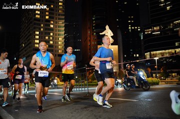 HO CHI MINH CITY NIGHT RUN EXIMBANK 2024 - Ảnh #1990268