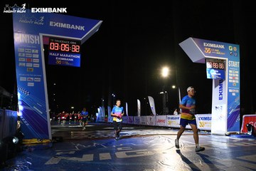 HO CHI MINH CITY NIGHT RUN EXIMBANK 2024 - Ảnh #2064269