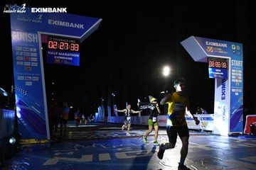 HO CHI MINH CITY NIGHT RUN EXIMBANK 2024 - Ảnh #2063404