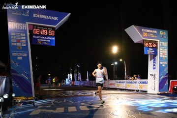 HO CHI MINH CITY NIGHT RUN EXIMBANK 2024 - Ảnh #2065305
