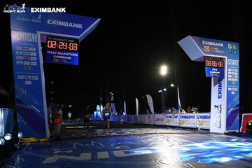 HO CHI MINH CITY NIGHT RUN EXIMBANK 2024 - Ảnh #2059280