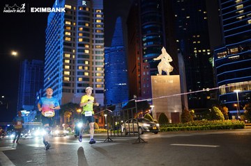 HO CHI MINH CITY NIGHT RUN EXIMBANK 2024 - Ảnh #1990391
