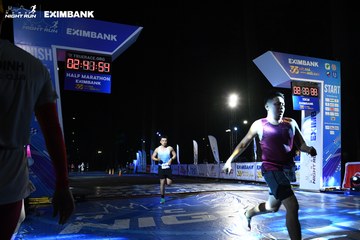 HO CHI MINH CITY NIGHT RUN EXIMBANK 2024 - Ảnh #2062876