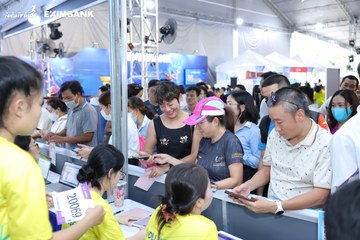 HO CHI MINH CITY NIGHT RUN EXIMBANK 2024 - Ảnh #1964345