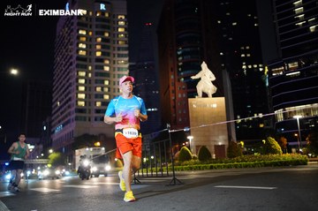 HO CHI MINH CITY NIGHT RUN EXIMBANK 2024 - Ảnh #1990038