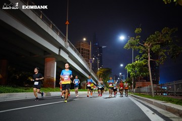 HO CHI MINH CITY NIGHT RUN EXIMBANK 2024 - Ảnh #1988958