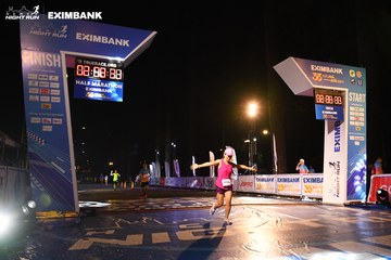 HO CHI MINH CITY NIGHT RUN EXIMBANK 2024 - Ảnh #2060376