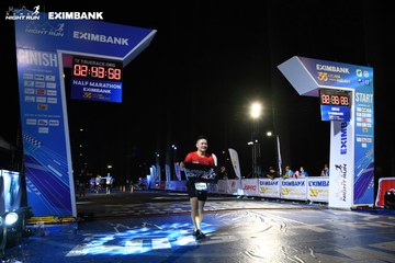 HO CHI MINH CITY NIGHT RUN EXIMBANK 2024 - Ảnh #2063787