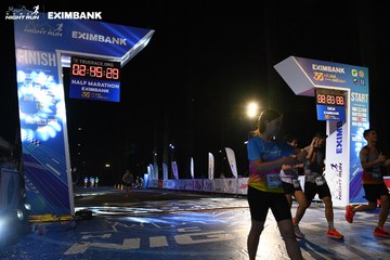 HO CHI MINH CITY NIGHT RUN EXIMBANK 2024 - Ảnh #2065537