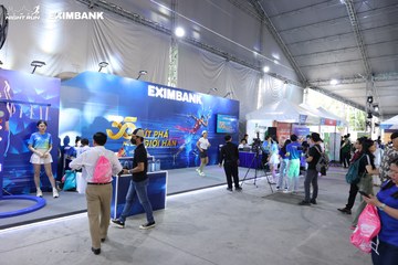 HO CHI MINH CITY NIGHT RUN EXIMBANK 2024 - Ảnh #1964368