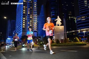 HO CHI MINH CITY NIGHT RUN EXIMBANK 2024 - Ảnh #1990288