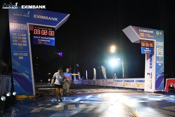 HO CHI MINH CITY NIGHT RUN EXIMBANK 2024 - Ảnh #2062415