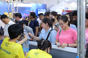 HO CHI MINH CITY NIGHT RUN EXIMBANK 2024 - Ảnh #1964709