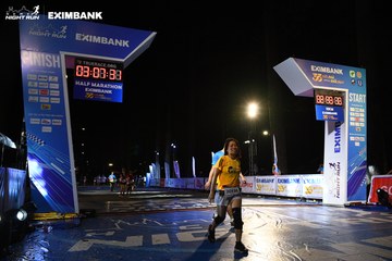 HO CHI MINH CITY NIGHT RUN EXIMBANK 2024 - Ảnh #2066134