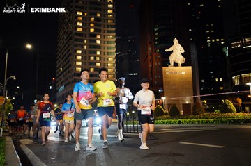 HO CHI MINH CITY NIGHT RUN EXIMBANK 2024 - Ảnh #1990691