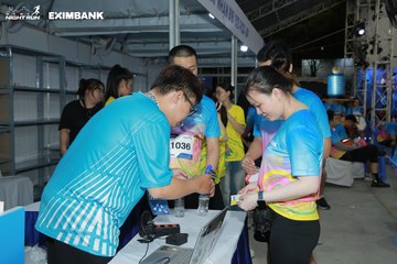 HO CHI MINH CITY NIGHT RUN EXIMBANK 2024 - Ảnh #2010416