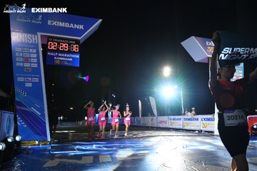 HO CHI MINH CITY NIGHT RUN EXIMBANK 2024 - Ảnh #2064792