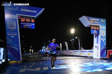 HO CHI MINH CITY NIGHT RUN EXIMBANK 2024 - Ảnh #2064226