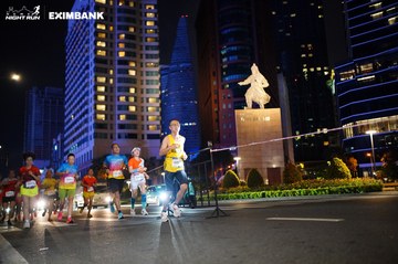 HO CHI MINH CITY NIGHT RUN EXIMBANK 2024 - Ảnh #1989728