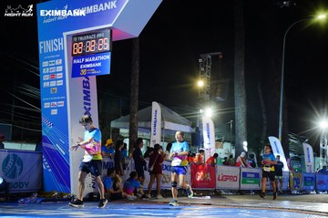 HO CHI MINH CITY NIGHT RUN EXIMBANK 2024 - Ảnh #2033600