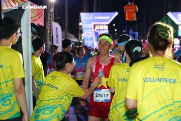 HO CHI MINH CITY NIGHT RUN EXIMBANK 2024 - Ảnh #2012560