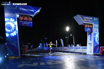 HO CHI MINH CITY NIGHT RUN EXIMBANK 2024 - Ảnh #2060229