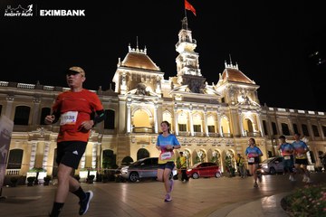 HO CHI MINH CITY NIGHT RUN EXIMBANK 2024 - Ảnh #2019034