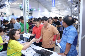 HO CHI MINH CITY NIGHT RUN EXIMBANK 2024 - Ảnh #1964312