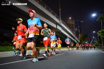 HO CHI MINH CITY NIGHT RUN EXIMBANK 2024 - Ảnh #1988880