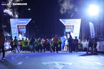 HO CHI MINH CITY NIGHT RUN EXIMBANK 2024 - Ảnh #1970228